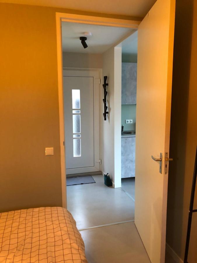 B&B Snurk Stiens, Fijn Verblijf Aan Open Vaarwater Exteriör bild