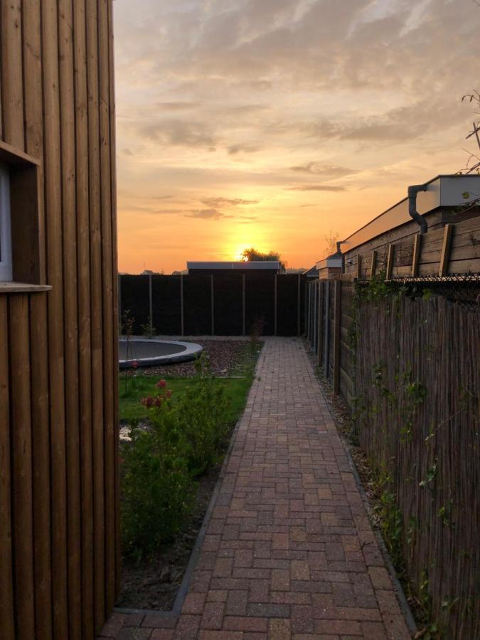 B&B Snurk Stiens, Fijn Verblijf Aan Open Vaarwater Exteriör bild
